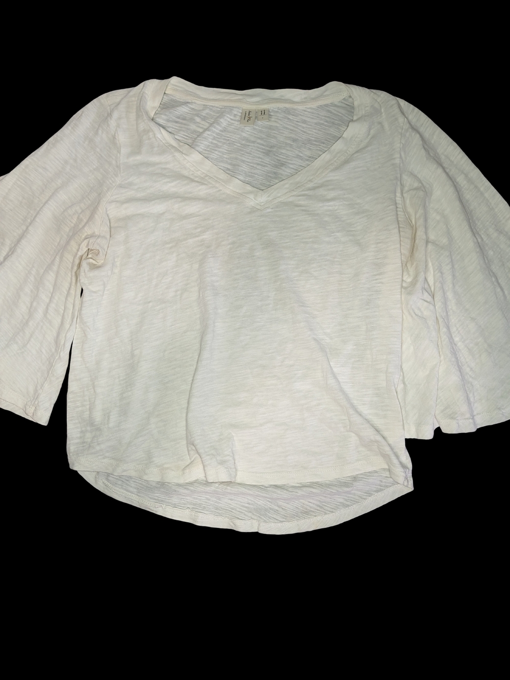 Meadow Rue White V-Neck Long Sleeve Tee